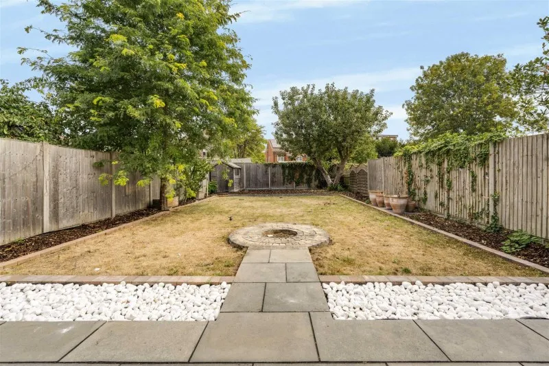 Wood Lane, Isleworth, photo 38