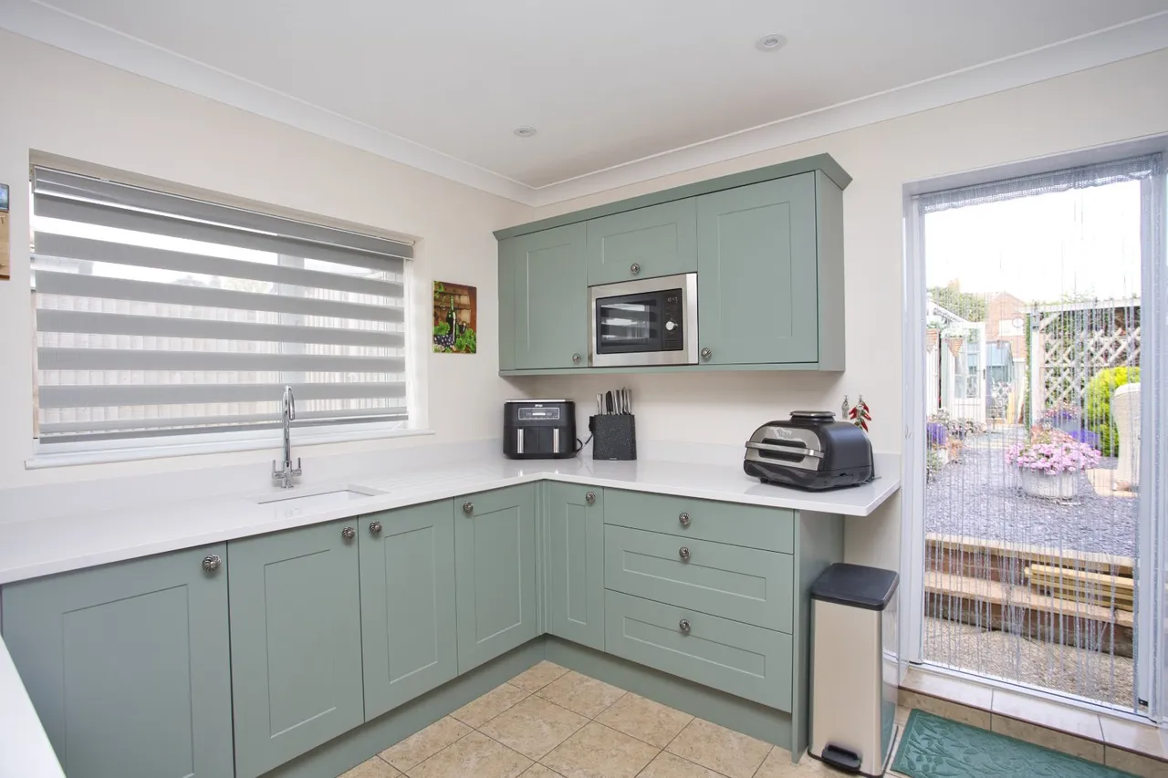 Broadview, Folkestone, CT20, photo 2