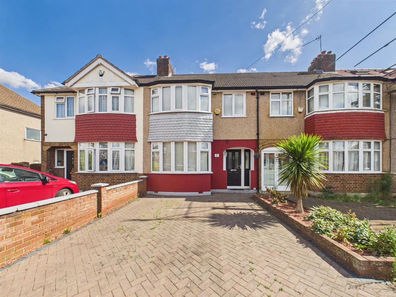 3 bed property for sale — Palace Road, Ruislip, HA4 0PT