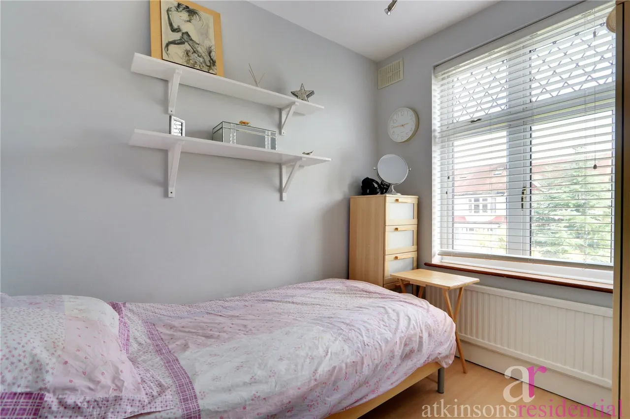 Berkeley Gardens, London, N21, photo 13