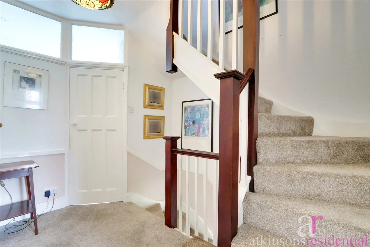 Berkeley Gardens, London, N21, photo 14