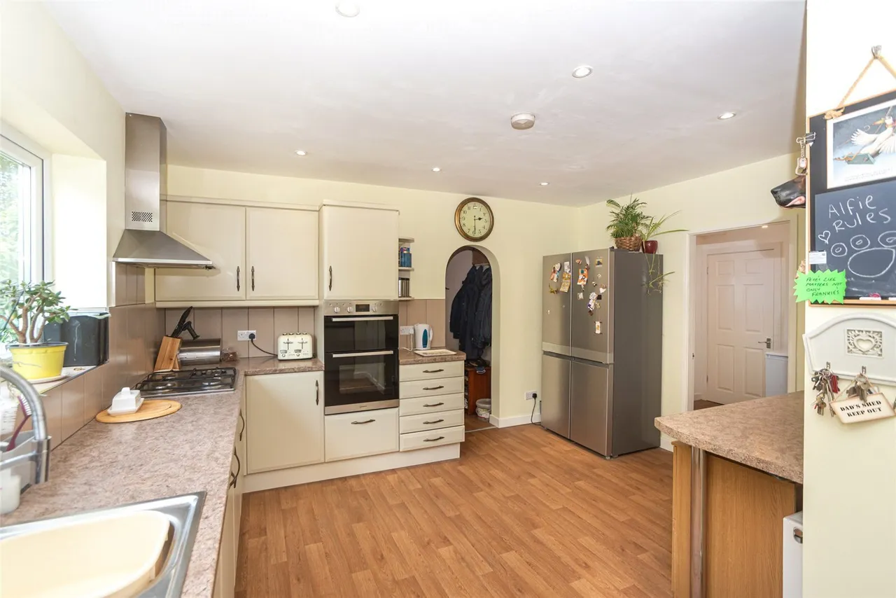 Cemaes Bay, LL67, photo 4