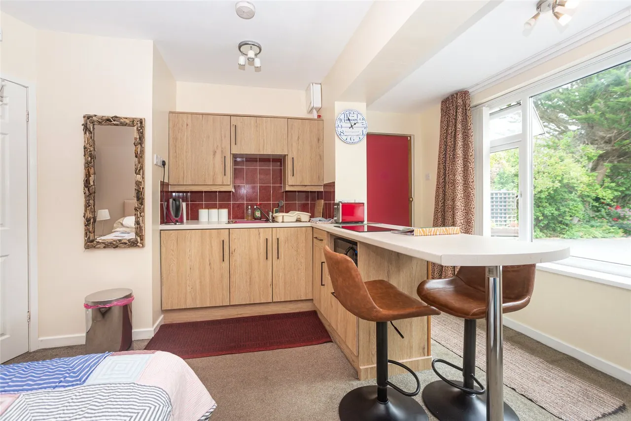 Cemaes Bay, LL67, photo 13