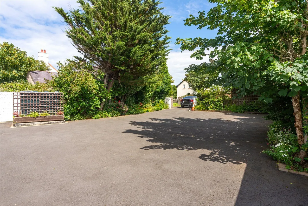Cemaes Bay, LL67, photo 24