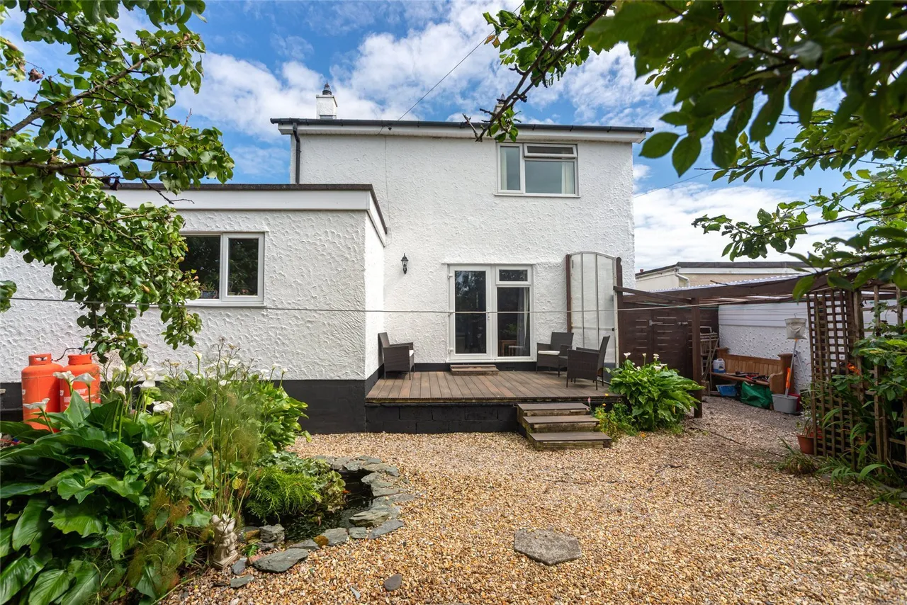 Cemaes Bay, LL67, photo 6