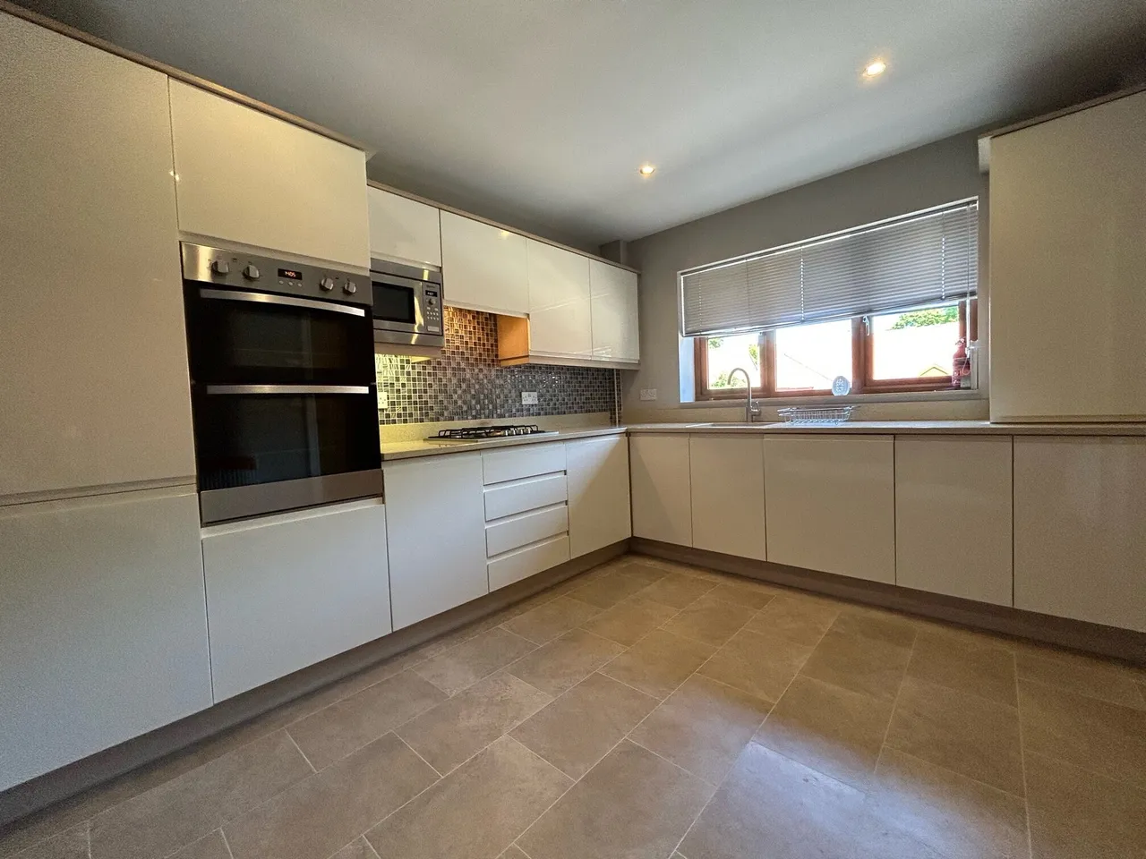 Kings Gate, Moorgate, S60., photo 3