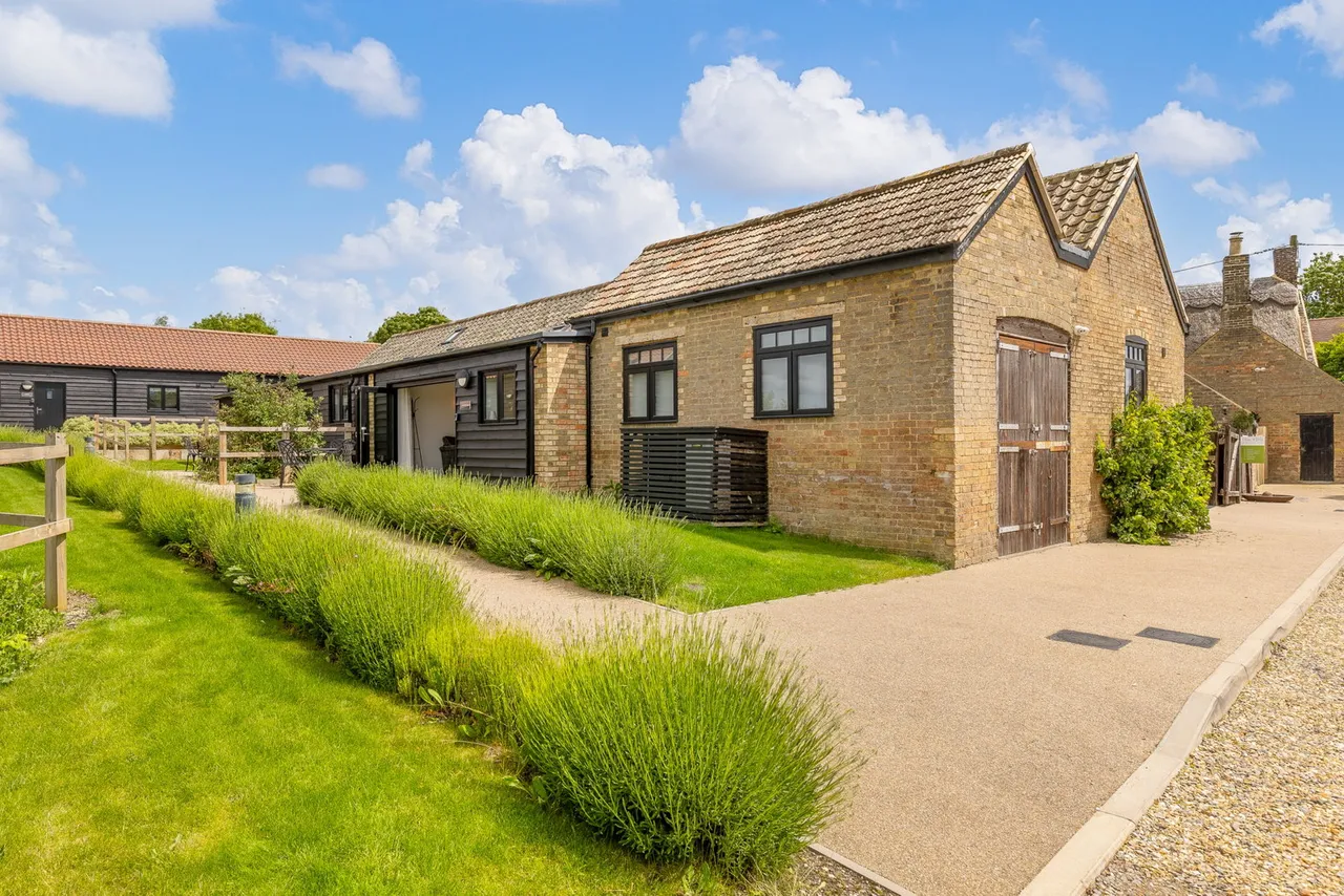 Pringle Way, Little Stukeley, Huntingdon, PE28 4BH, photo 9