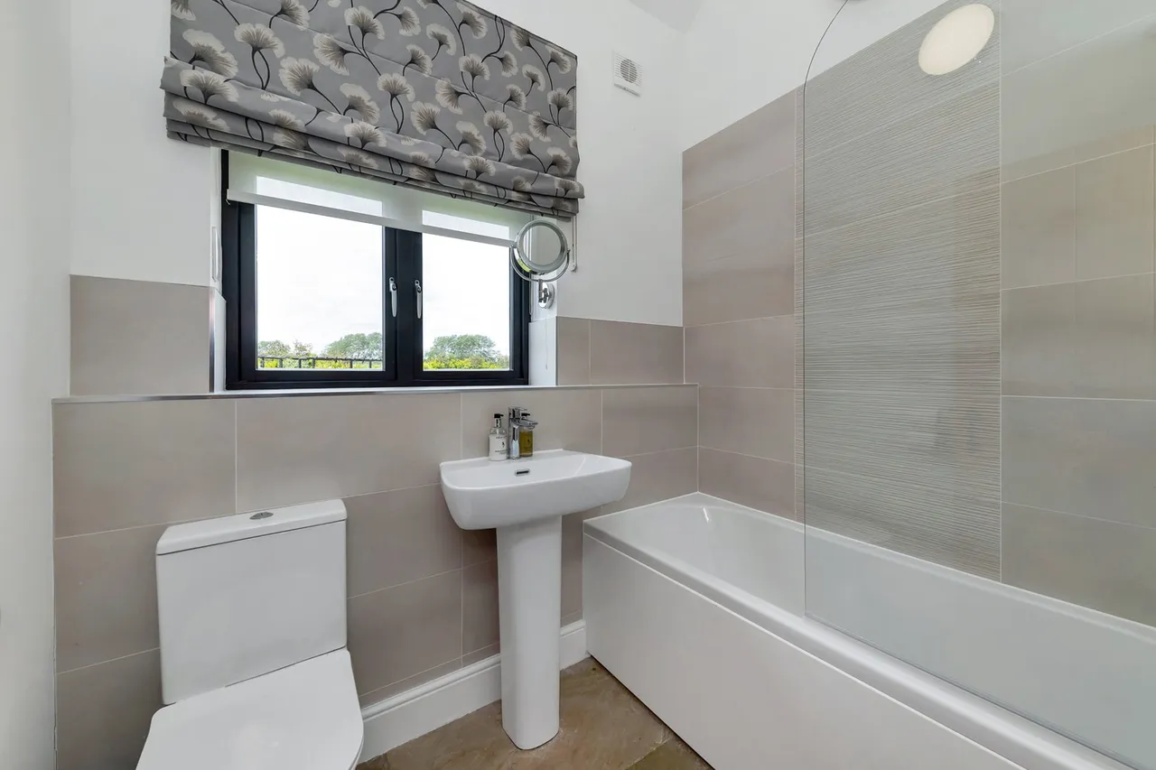Pringle Way, Little Stukeley, Huntingdon, PE28 4BH, photo 8