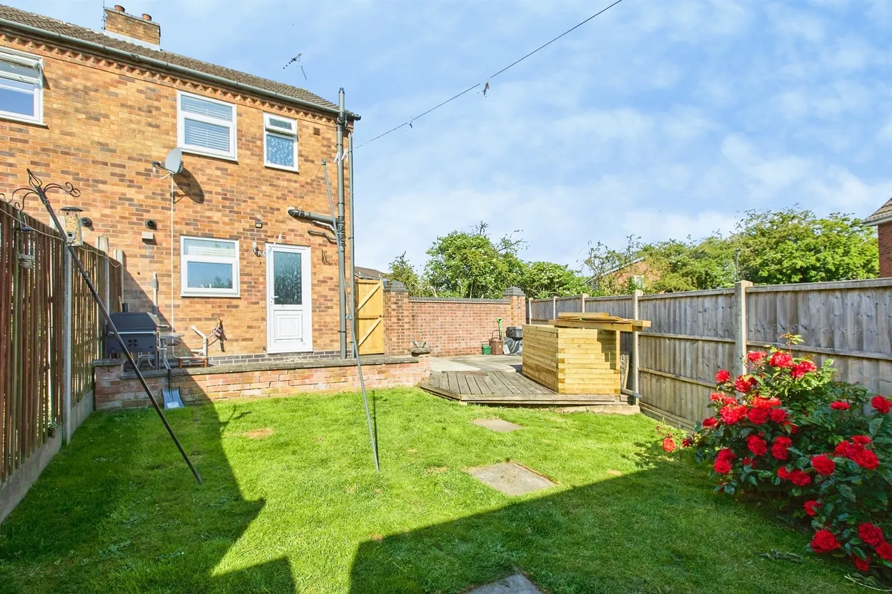 Finch Close, Woodville, DE11, photo 18