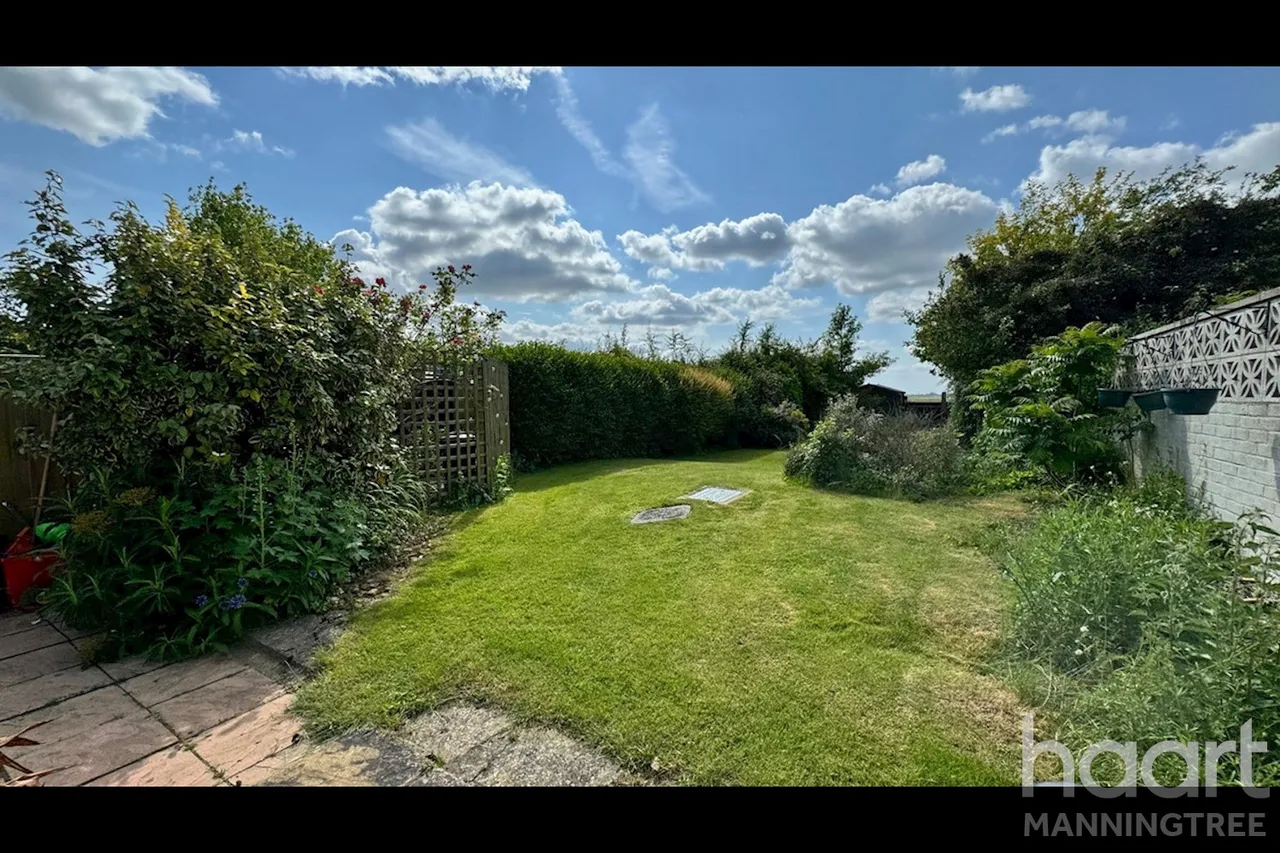 Clacton Road, Horsley Cross, CO11, photo 15