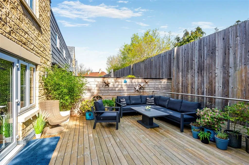 Woodbridge Mews, Stamford, PE9, photo 2
