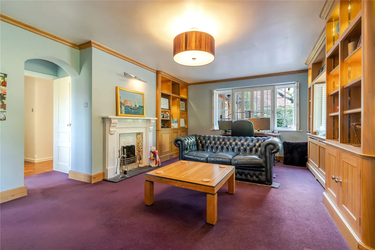 Village Road, Denham, UB9, photo 25
