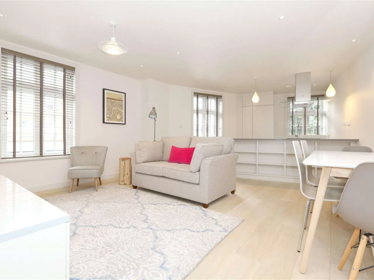 2 bed flat to rent — Asteys Row, London, N1 2AR