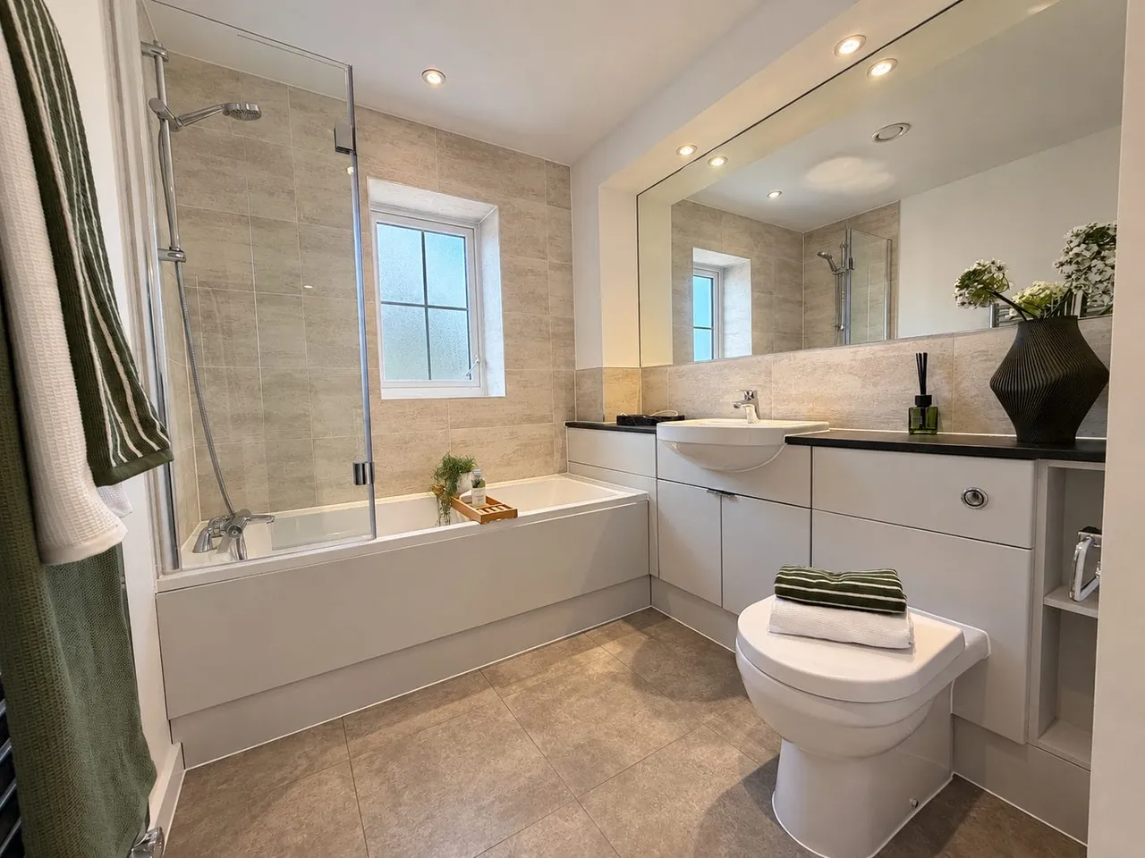 The Kensworth Station Road, Bow Brickhill, MK17, photo 16