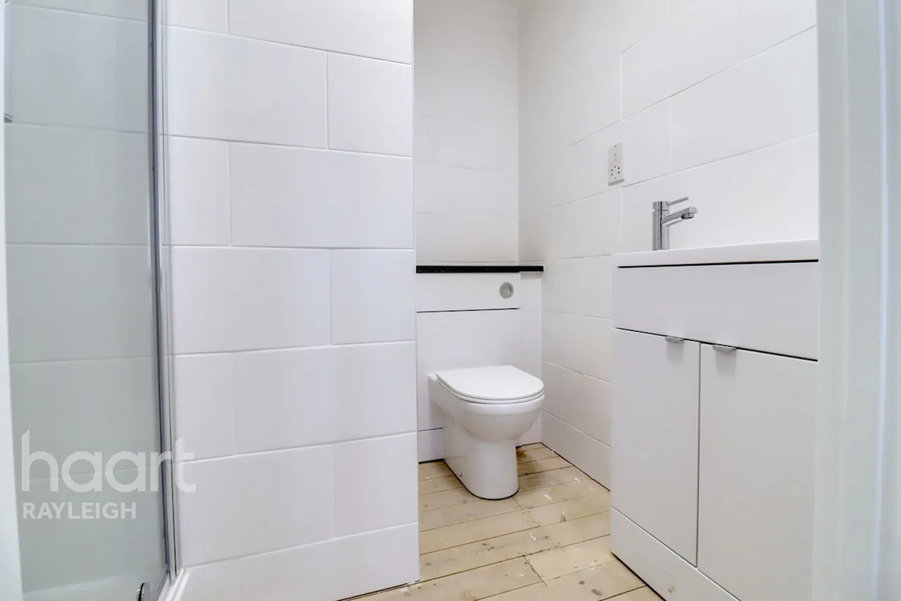 Fairview Crescent, Rayleigh, SS6, photo 7