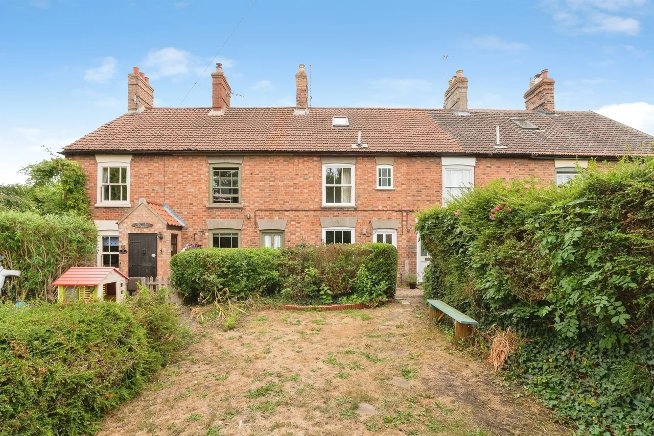 3 bed character property for sale, The Street, Corpusty, NR11