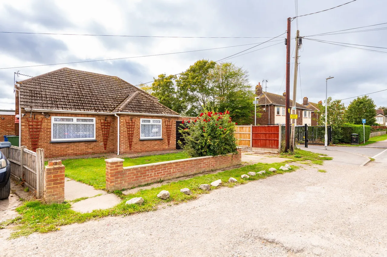 2 bed house for sale, Danley Road, Minster On Sea, ME12