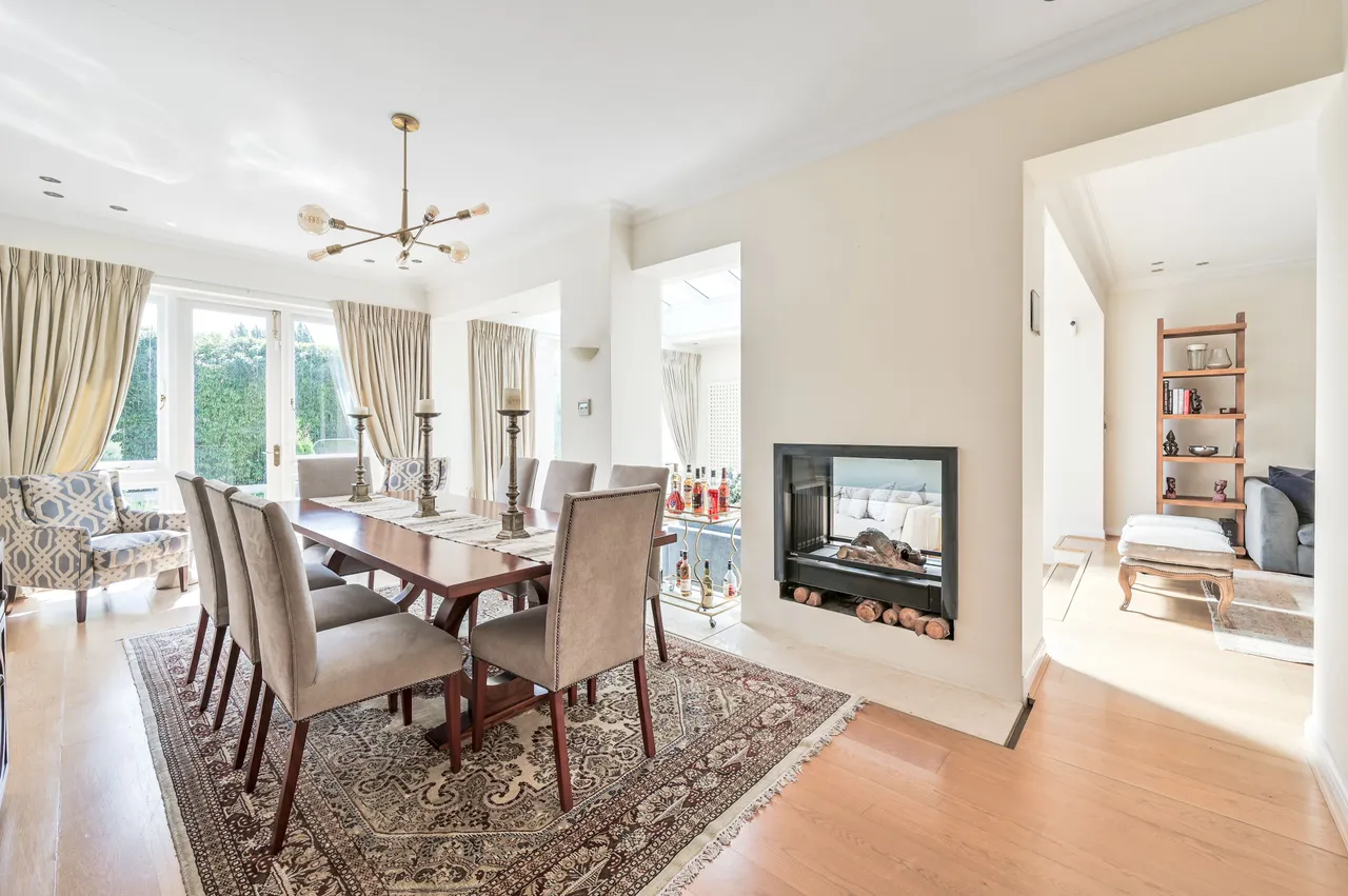 14 Orchard Avenue, London, photo 5