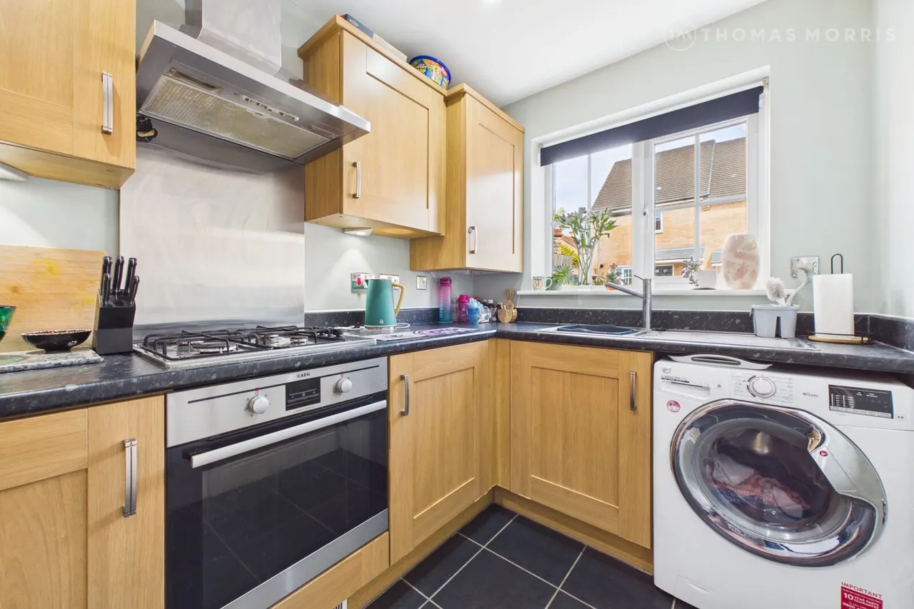 Parker Crescent, Sawtry, PE28, photo 3