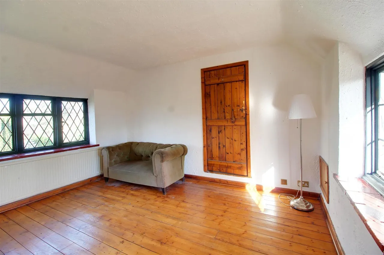 4 Great North Road, Brookmans Park AL9 6NF, photo 25