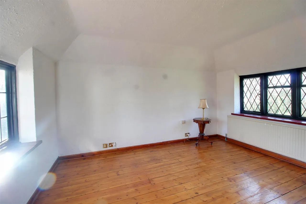 4 Great North Road, Brookmans Park AL9 6NF, photo 24