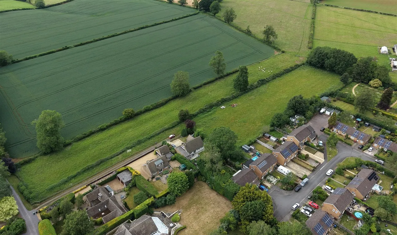 Land off Backside Lane, Sibford Gower, OX15 5SA, photo 5