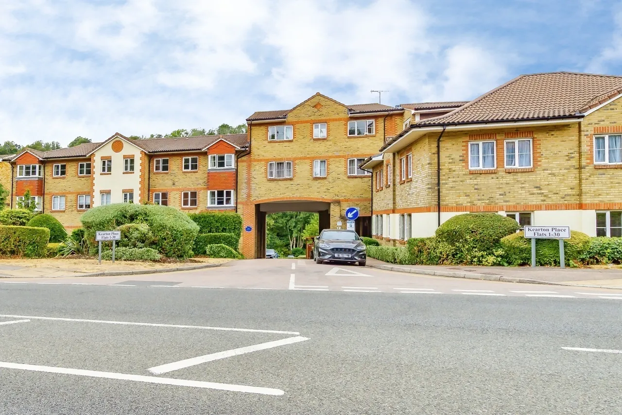 Croydon Road, Caterham, Surrey, CR3, photo 12