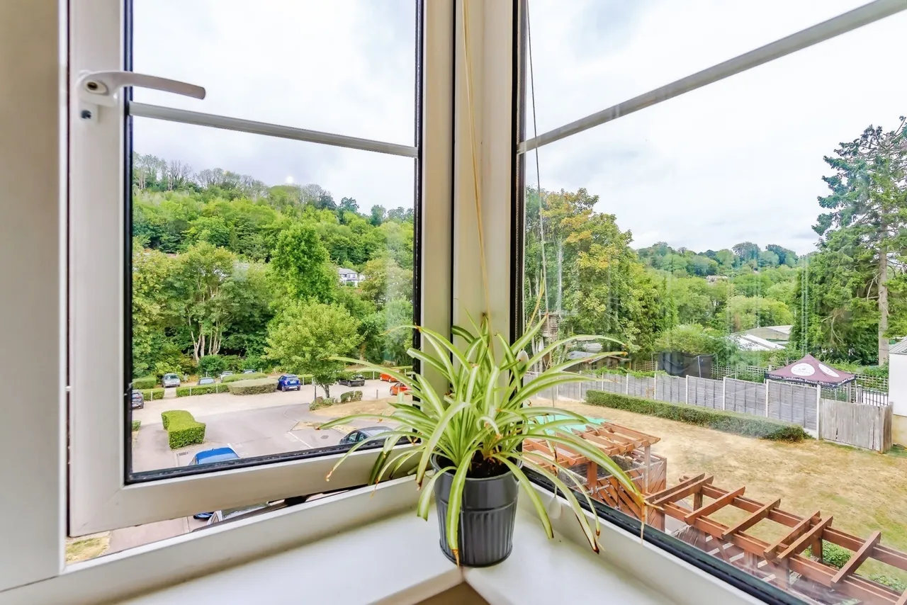 Croydon Road, Caterham, Surrey, CR3, photo 6