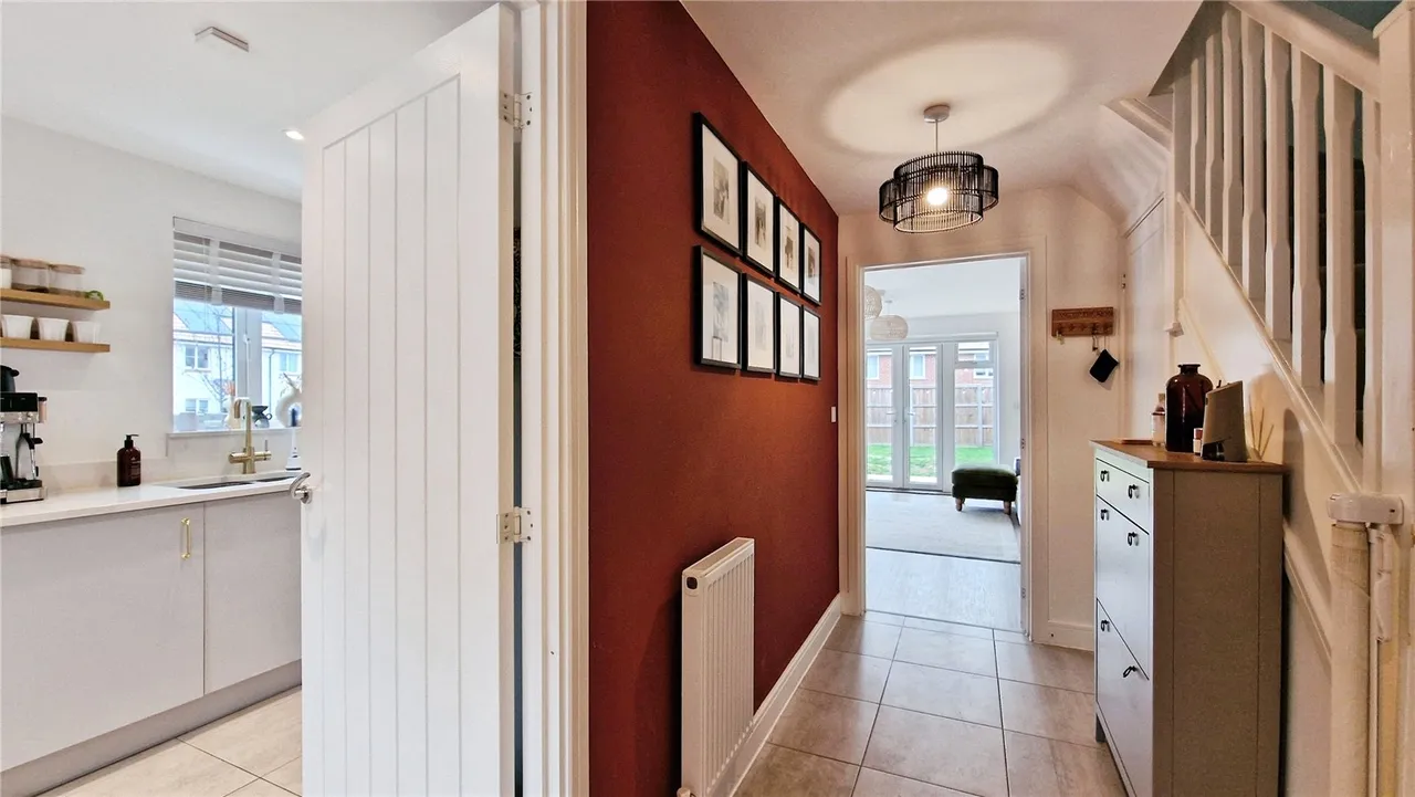 Sumner Chase, Binfield, RG42, photo 13