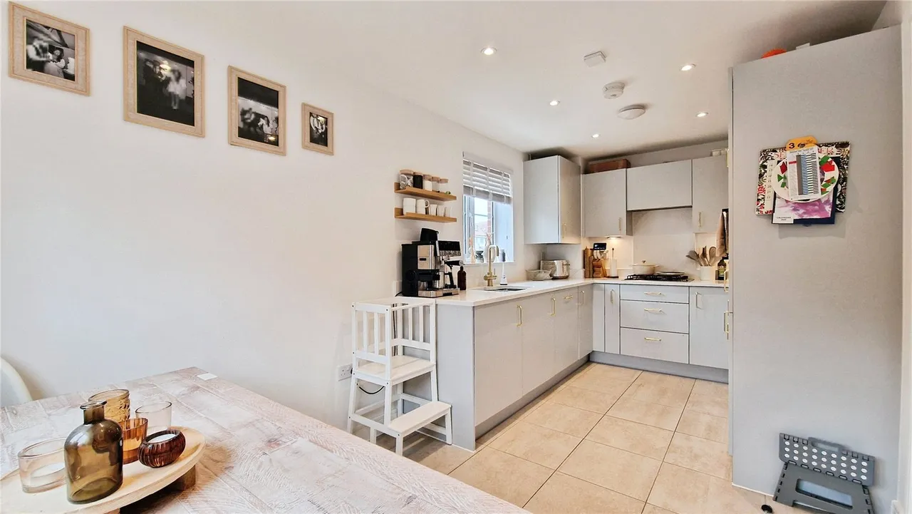 Sumner Chase, Binfield, RG42, photo 5