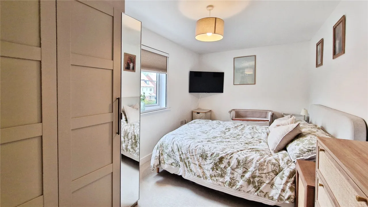 Sumner Chase, Binfield, RG42, photo 8