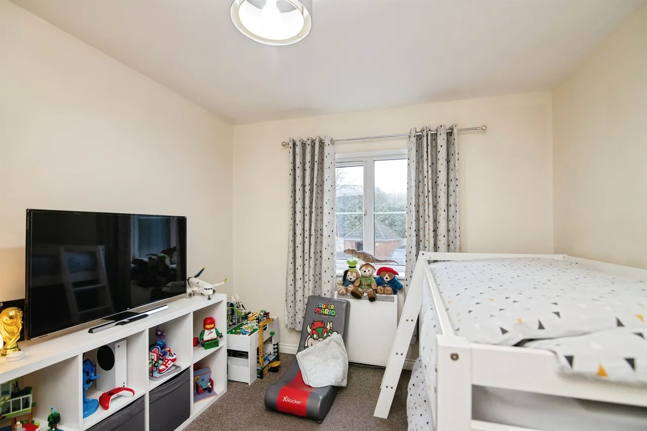 Ferguson Drive, Tipton, DY4, photo 11
