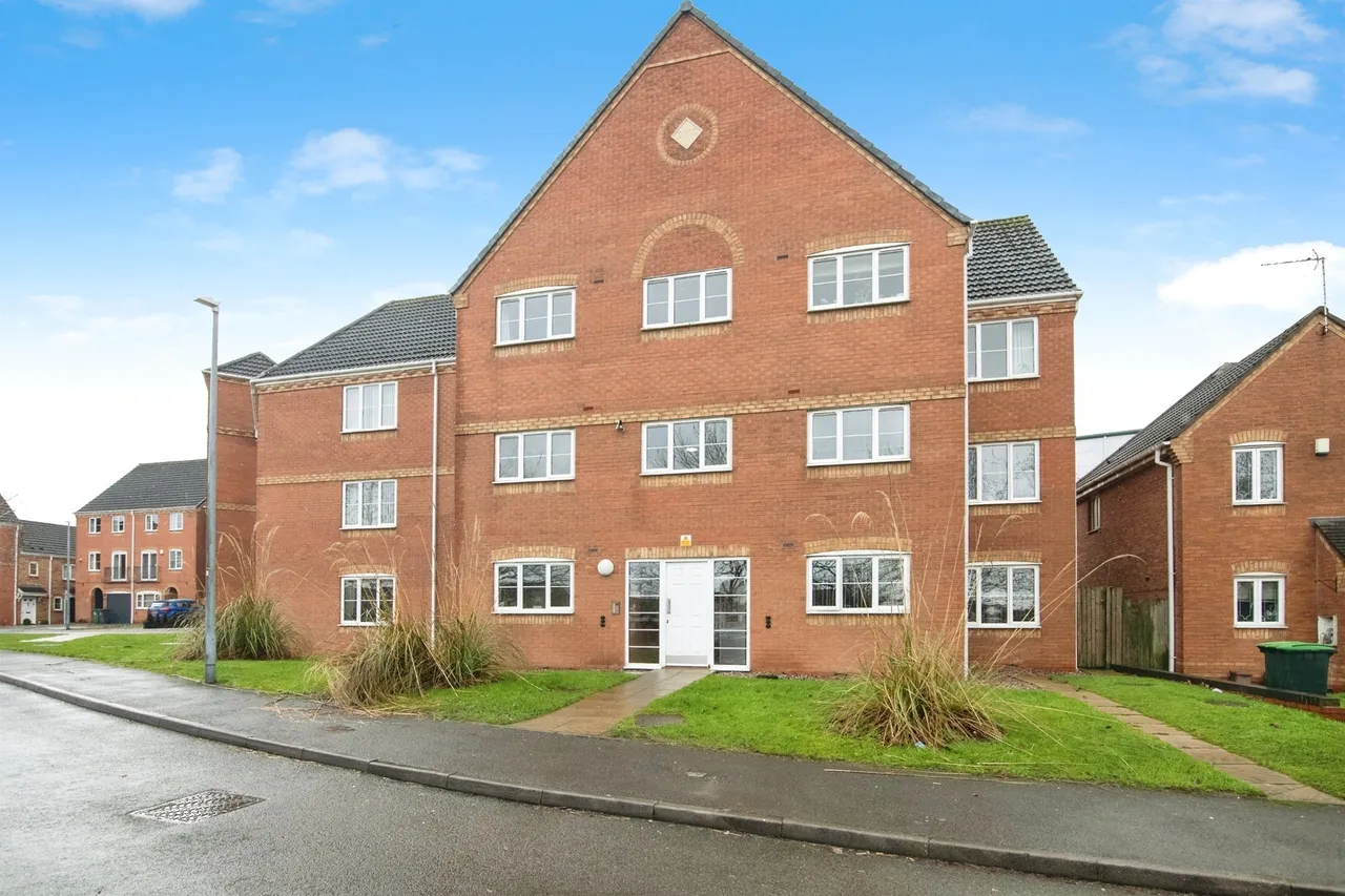 2 bed flat for sale, Ferguson Drive, Tipton, DY4