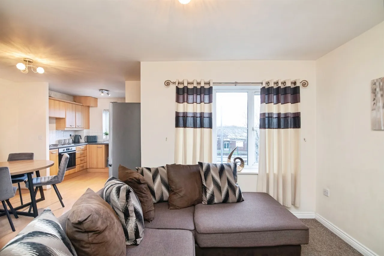 Ferguson Drive, Tipton, DY4, photo 3
