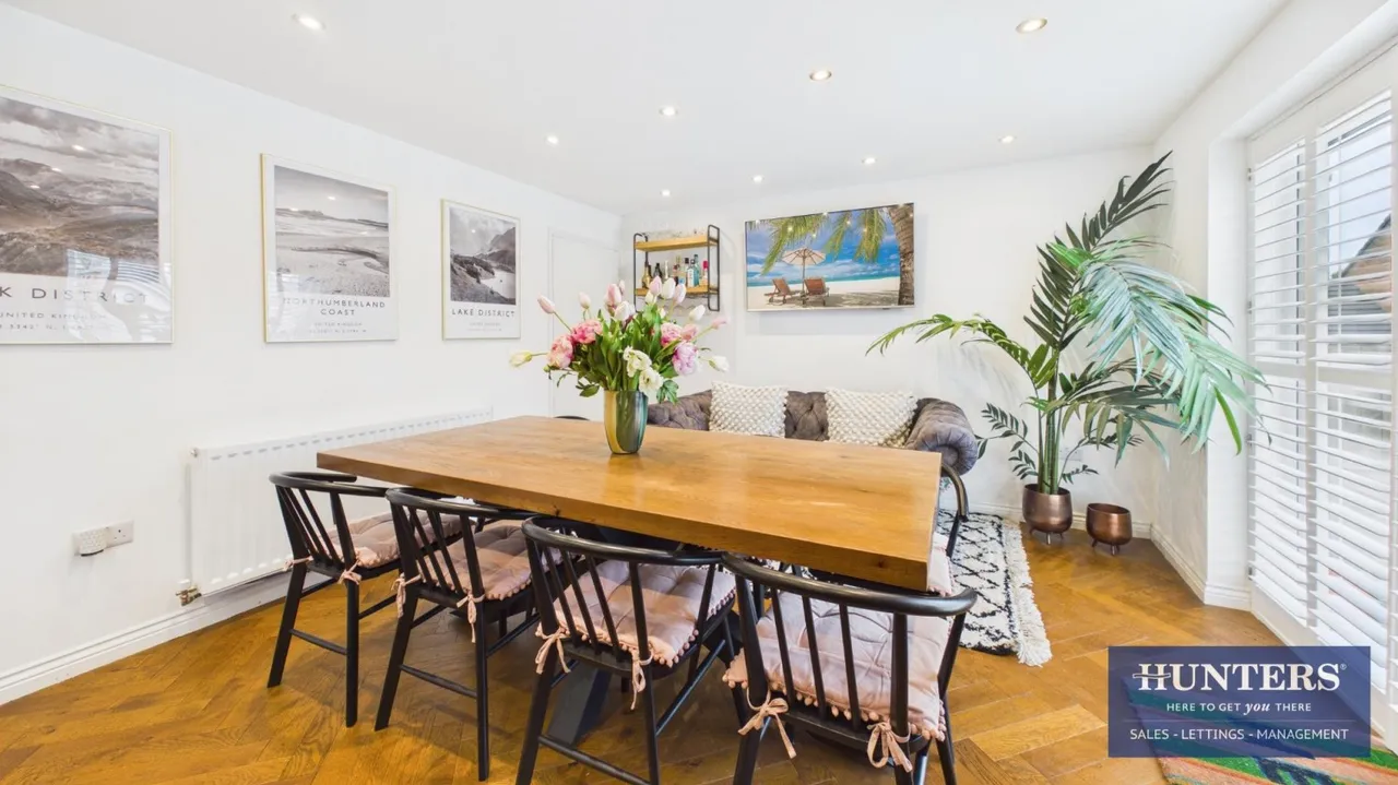 Angelica Gardens, Moorside, SR3, photo 10