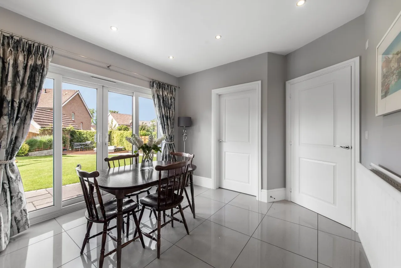Nightingale Grove, Rednal, Birmingham, B45 9UF, photo 4