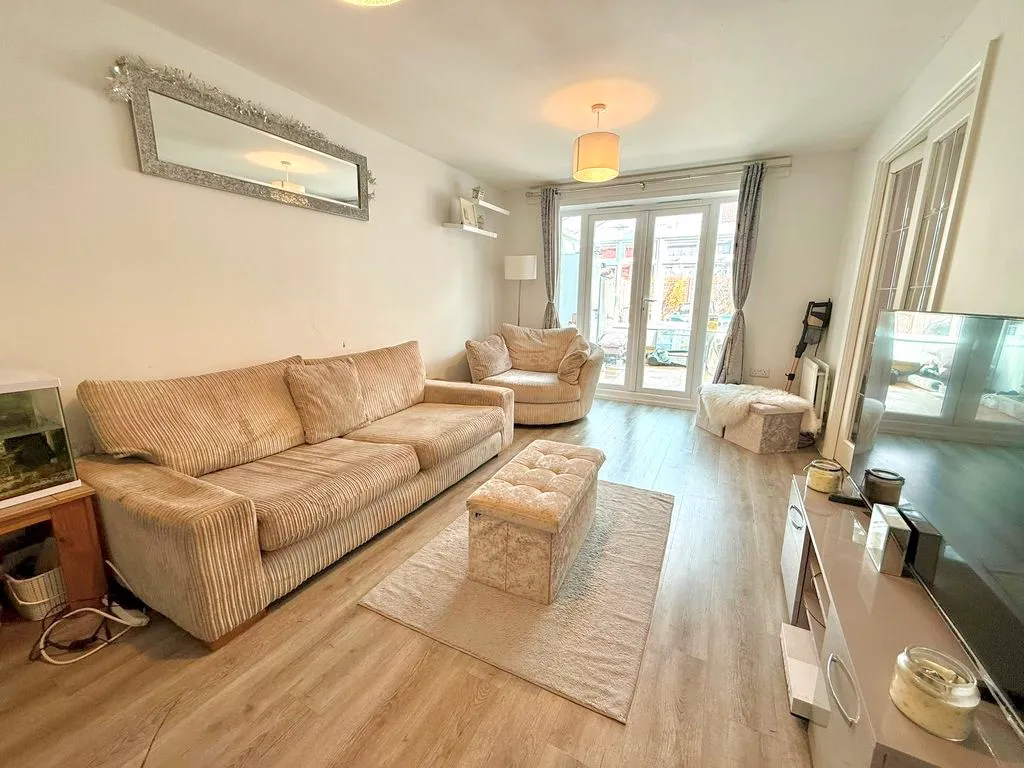 Fieldstone, Houghton Regis LU5 5QU, photo 4