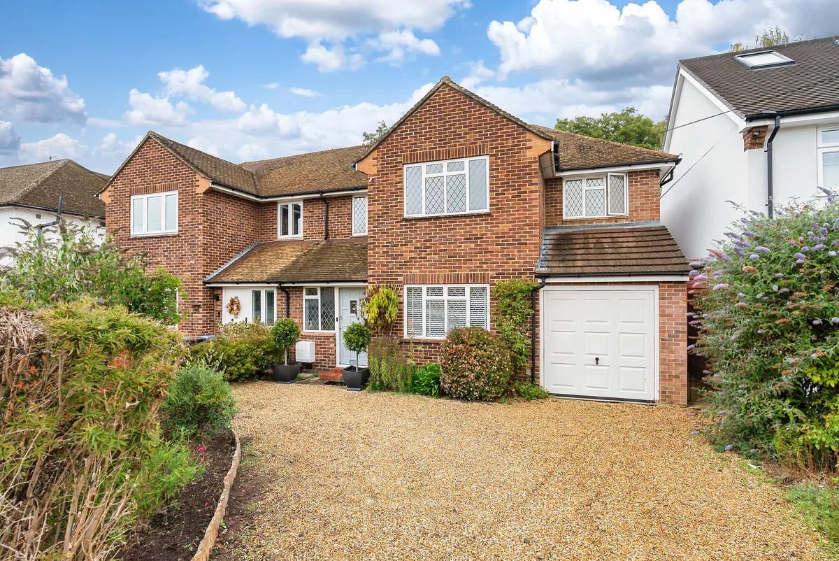 Cabrera Avenue, Virginia Water, GU25, photo 2