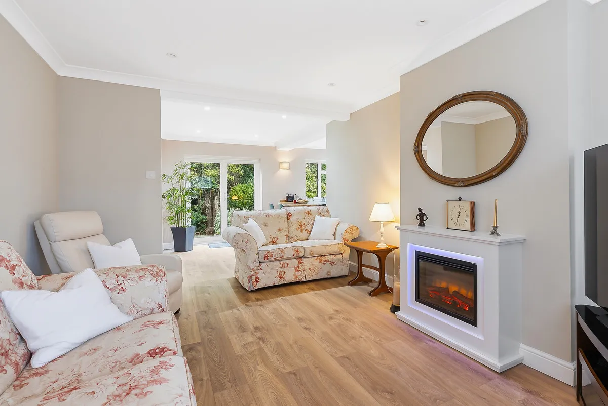 Cabrera Avenue, Virginia Water, GU25, photo 22
