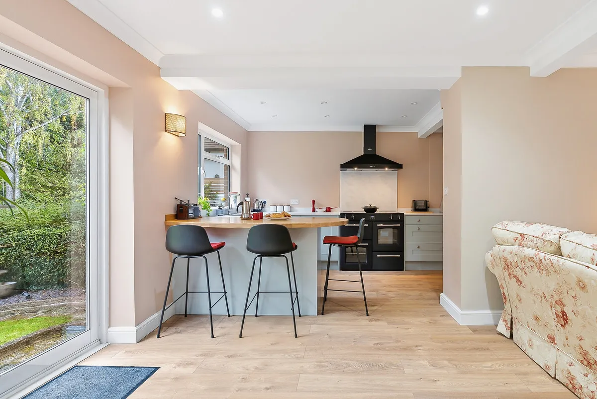 Cabrera Avenue, Virginia Water, GU25, photo 19