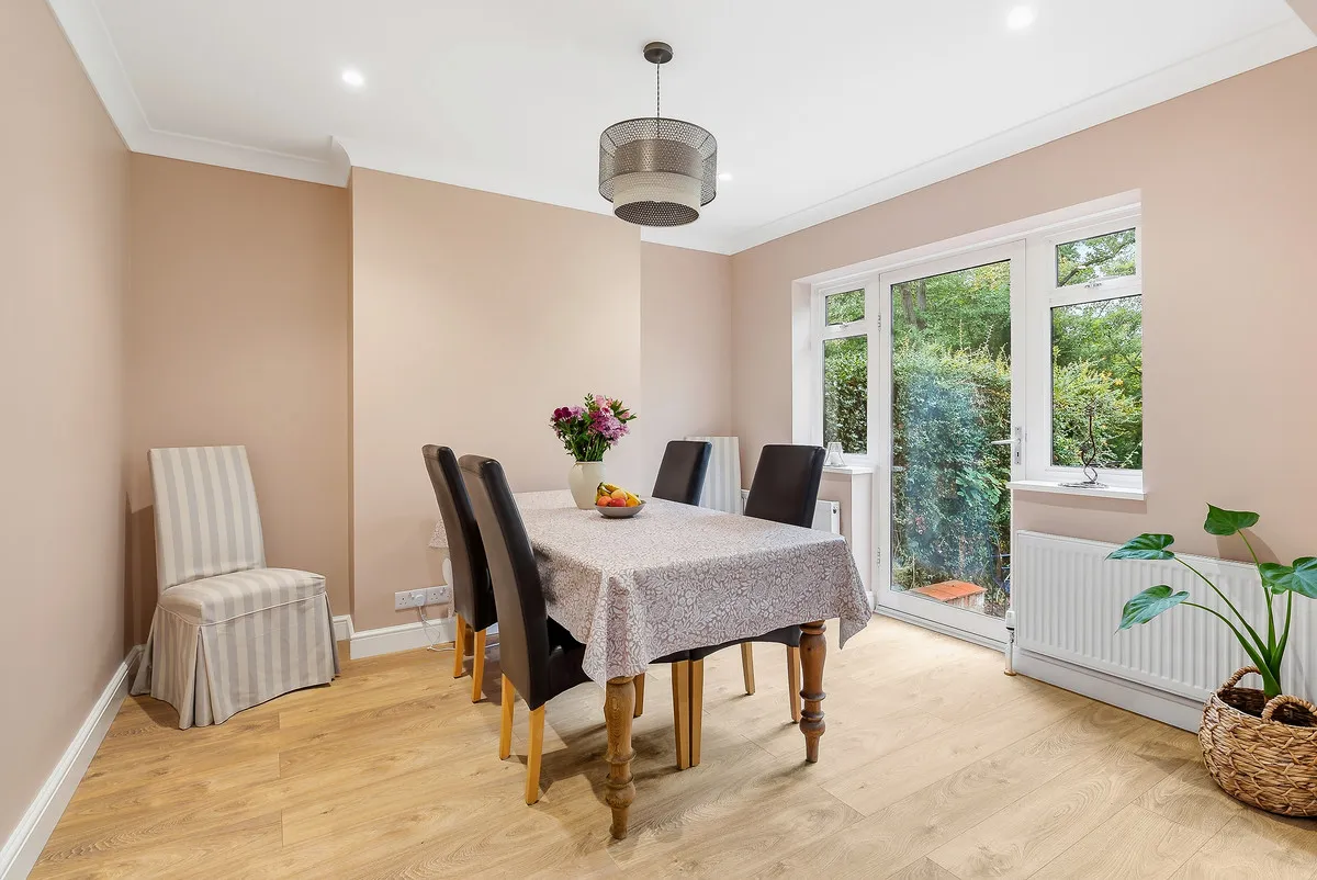 Cabrera Avenue, Virginia Water, GU25, photo 5