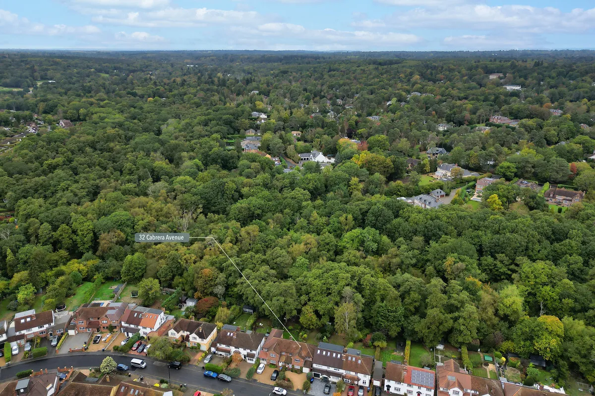 Cabrera Avenue, Virginia Water, GU25, photo 32