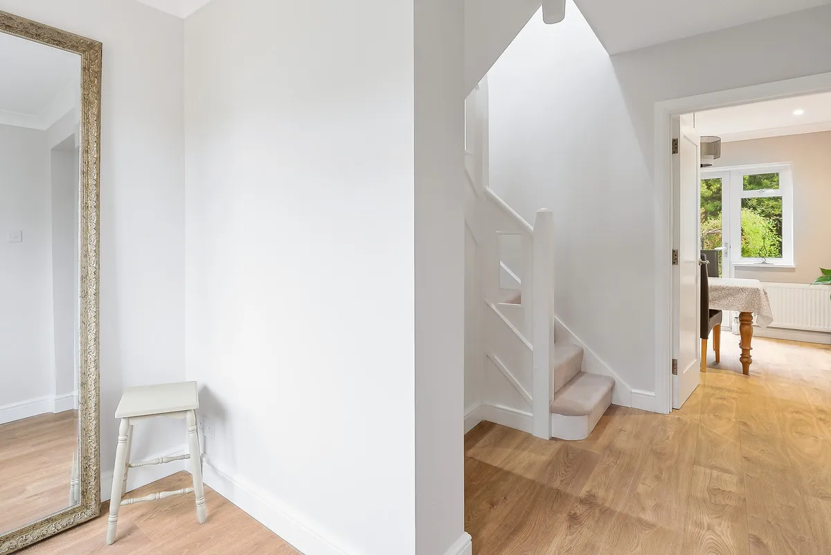 Cabrera Avenue, Virginia Water, GU25, photo 18