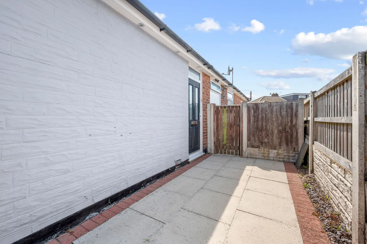 Dryden Avenue, Ashton-In-Makerfield, Wigan, Wigan, WN4 0JZ, photo 17