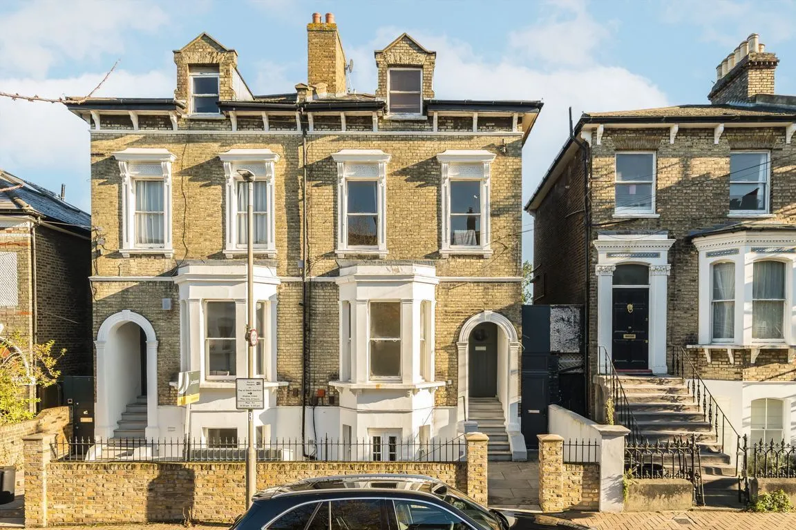 2 bed property for sale, Ramsden Road, SW12