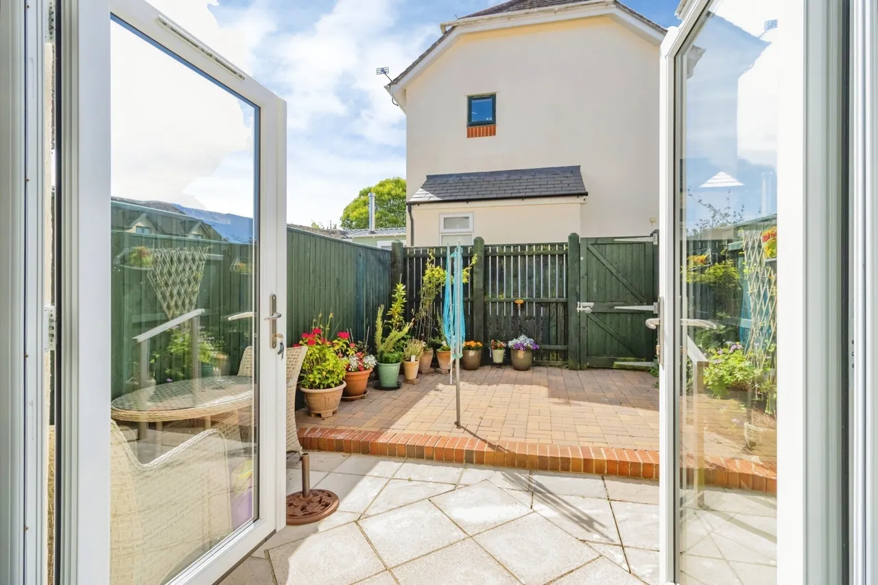 Osborn Close, Newton Abbot, TQ12, photo 15