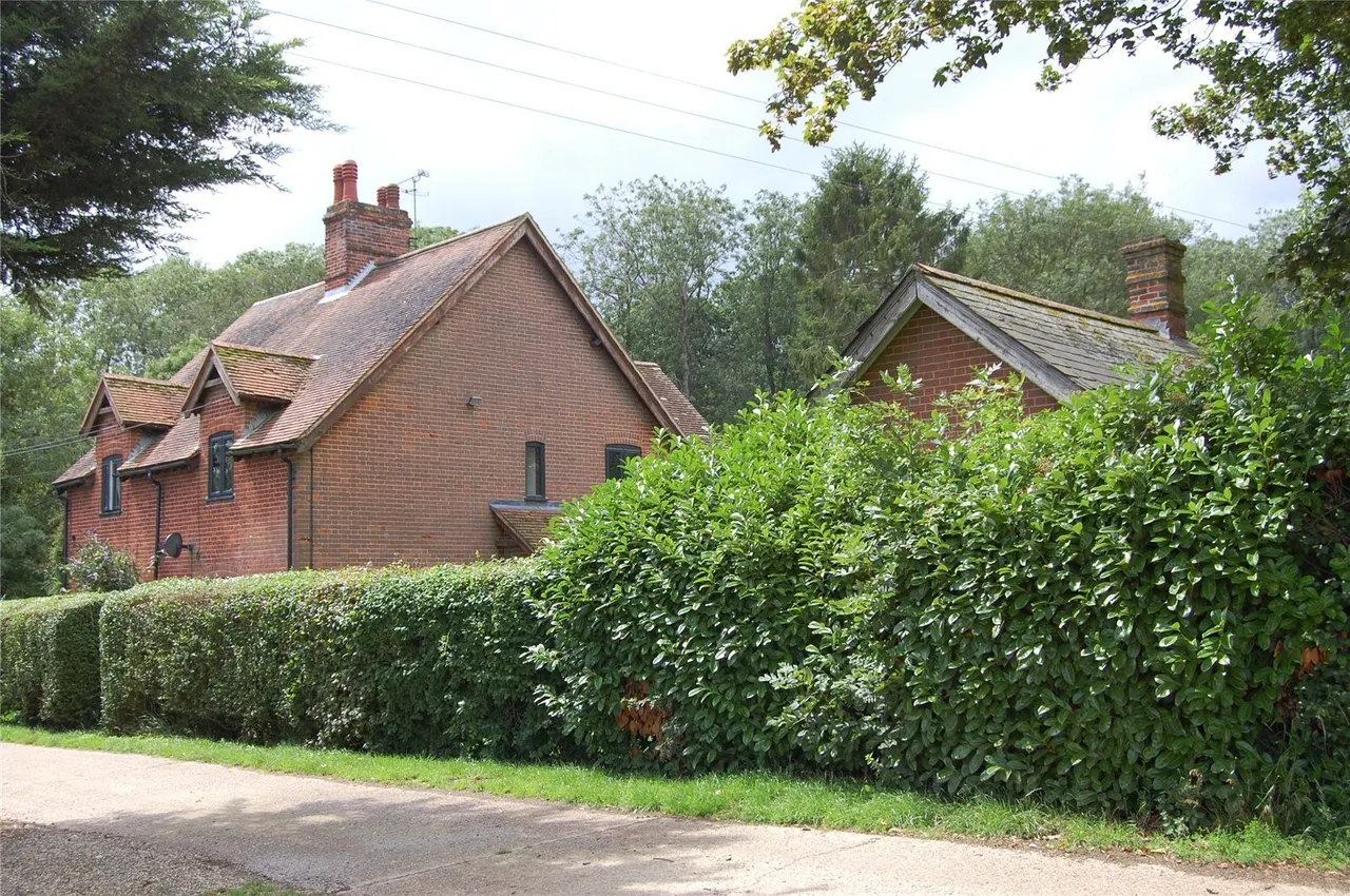 The Street, Brettenham, IP7, photo 4