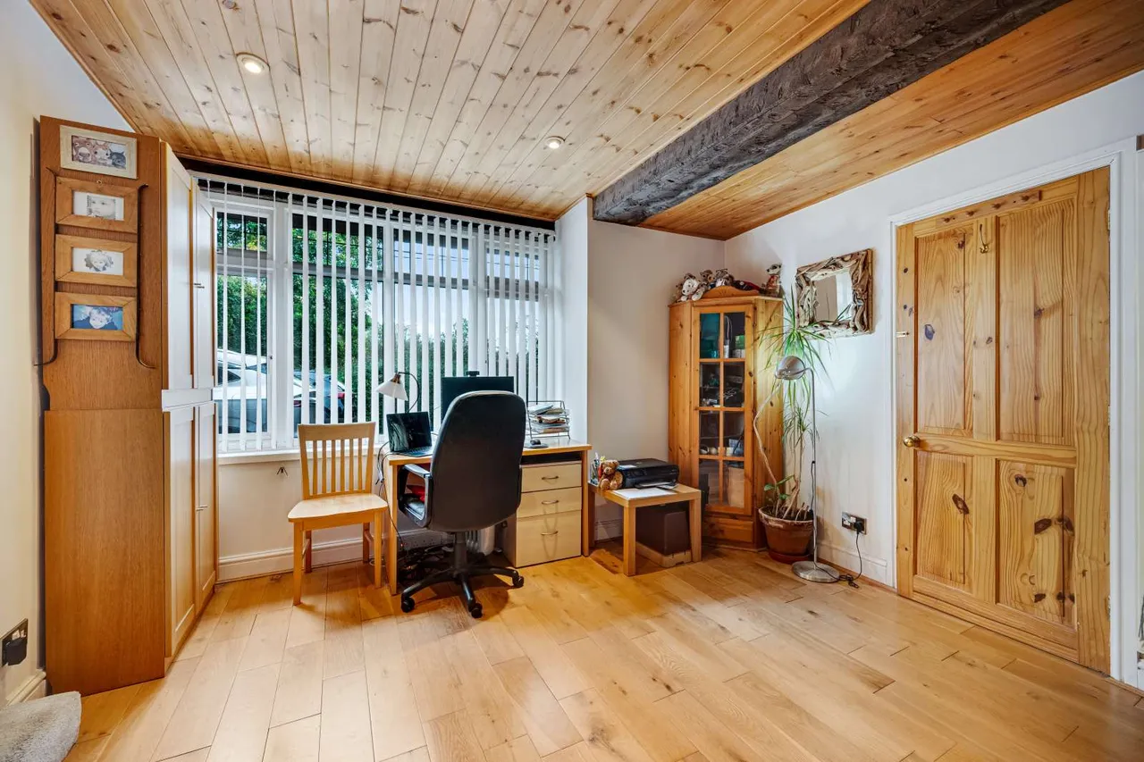 Wilmslow Road, Mottram St. Andrew, Macclesfield, Cheshire, SK10 4LQ, photo 12