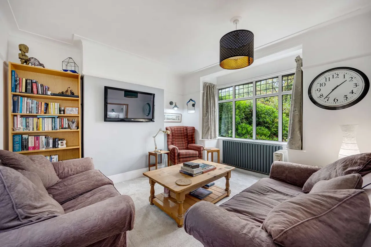 Wilmslow Road, Mottram St. Andrew, Macclesfield, Cheshire, SK10 4LQ, photo 6