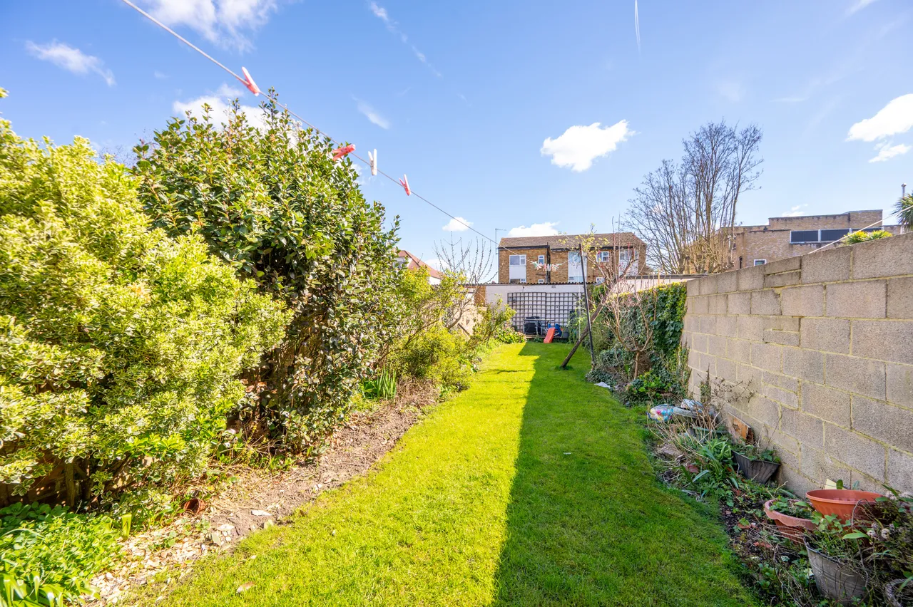 88 Swinderby Road, Wembley, photo 3